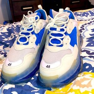 Balenciaga 45 Triple S